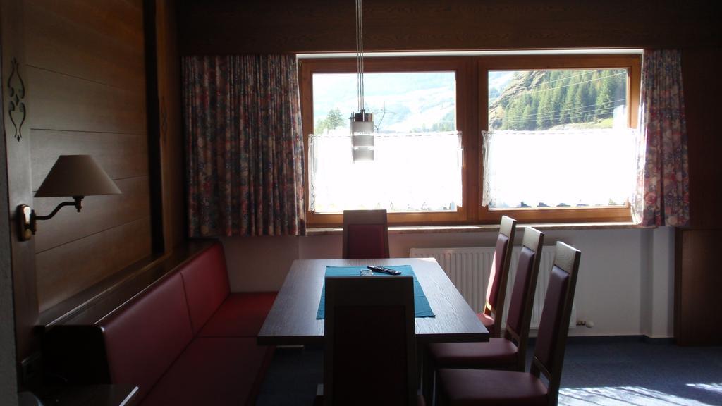 Alpenheim Mathias Apartment Solden Room photo